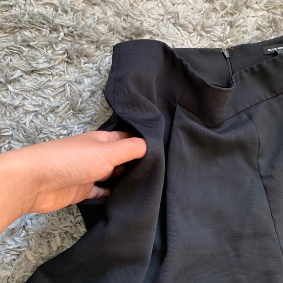 Club monaco navy high waisted pleated front shorts - Picture 4 of 10